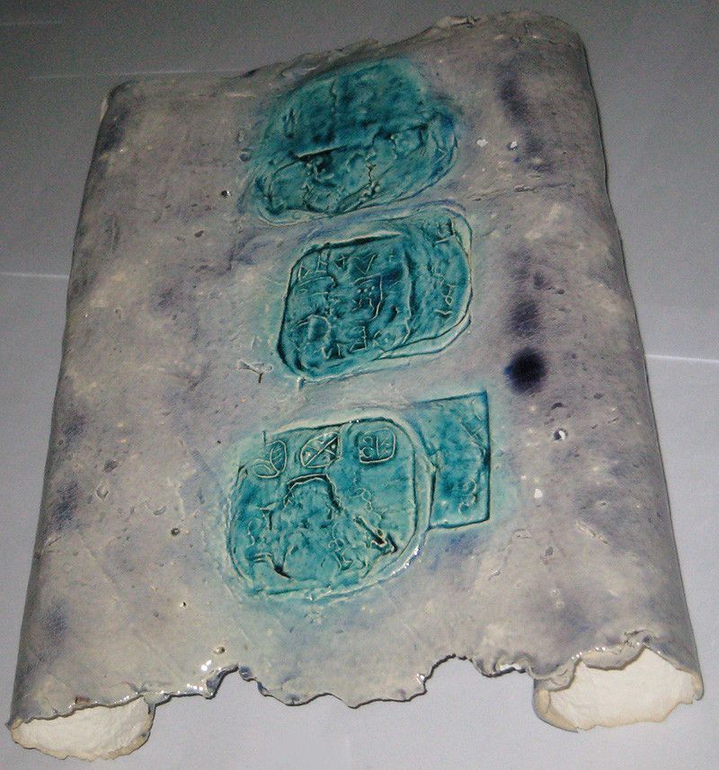 Rollos y fragmentos (reverso)